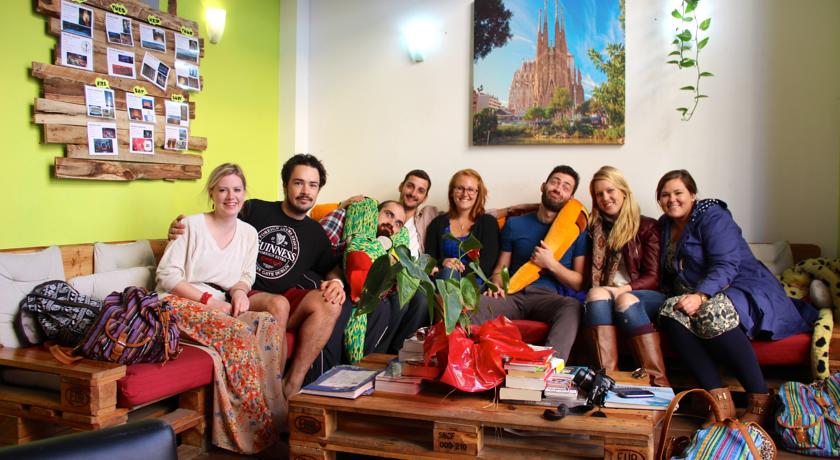 how-to-find-the-best-hostel-near-barcelona-sants-station
